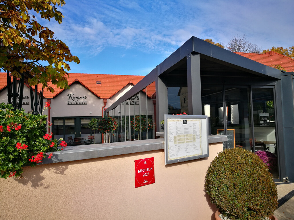 Read more about the article A Michelin Guide 2022 Bib Gourmand díjas étterme lett a Kistücsök Food & Room