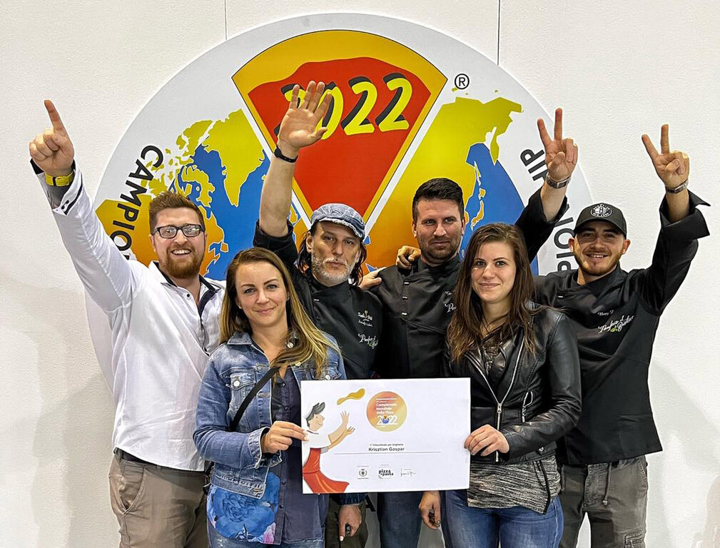 Read more about the article Hódított Szabi A Pék csapata a pármai Pizza Világbajnokságon